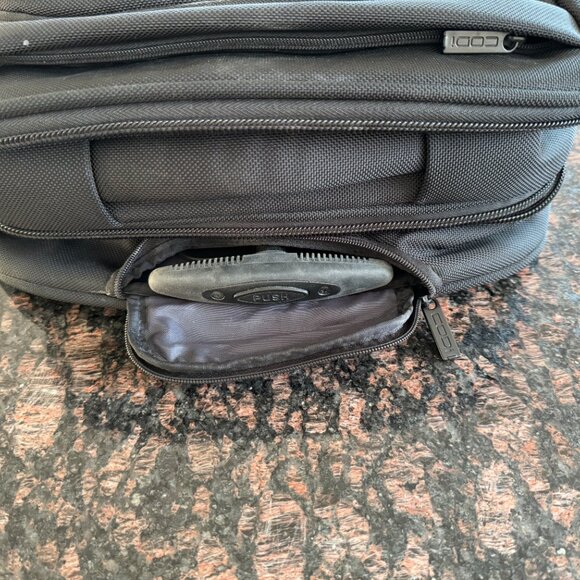 Codi Mobile Max Tall Wheeled Case in Excellent Condition - Picture 5 of 9